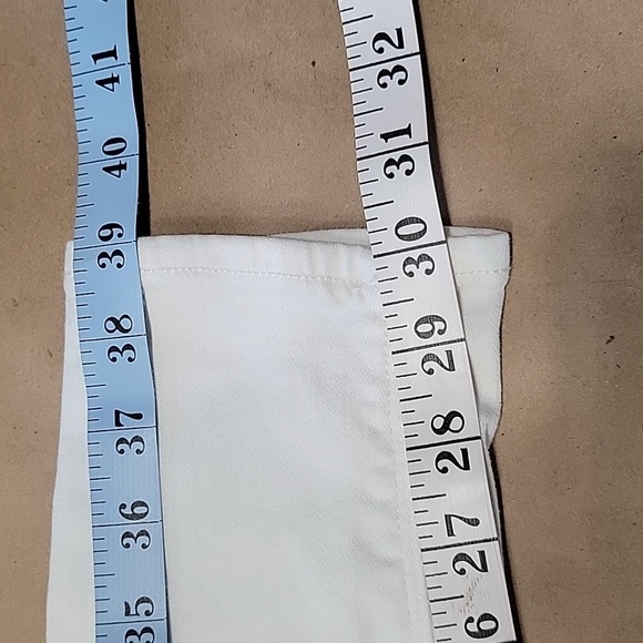 Hudson Skinny Jeans, White, Size 26.  Excellent Condition. - Picture 5 of 11